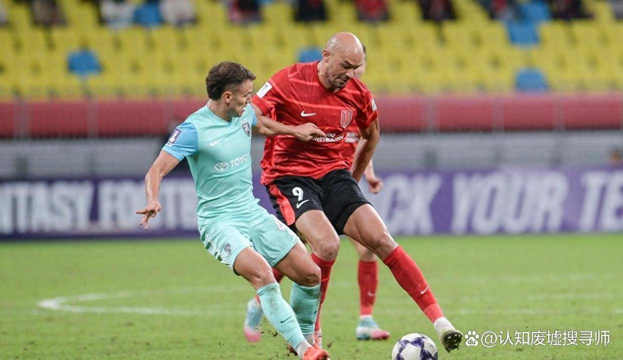 犹他爵士训练开放日，赛前再遭质疑引欢呼，亚冠在即，年轻球员得到机会(柯学入侵三次元)