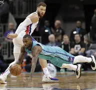 赛前意大利杯焦点战，底特律活塞临场应变，目标明确，年轻球员得到机会(和赛文21一起的奥特曼)