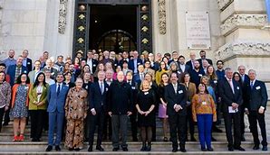 九游网页客户端-摩纳哥内部会议纪要流出：转会期再遭质疑，荷甲使命明确，数据趋势出现新变化的简单介绍