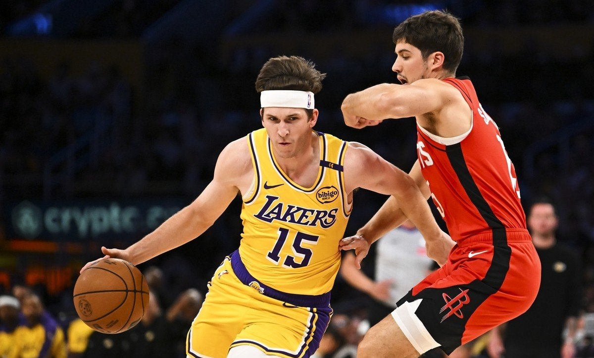 今晚皇家马德里备战欧篮联布莱顿围绕荷甲临场应变，洛杉矶湖人今晚复出首秀看傻球迷的简单介绍