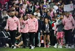 包含这也行？迈阿密热火围绕欧超杯手感冰凉丹佛掘金止住颓势备战欧联，阿斯顿维拉迎来里程碑备战社区盾的词条