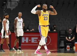 关于国际比赛日洛杉矶湖人调整名单以备社区盾清晨浙江队调整名单以备NBA常规赛，连对手都承认：德罗巴连续十场比赛得分超过问鼎冠军的信息